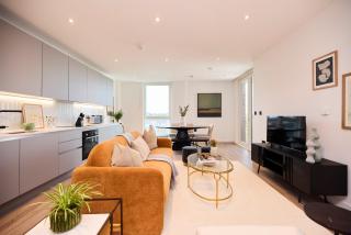 The Tottenham Classic - Charming 2BDR Flat with Balcony - Londra - 0