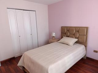 Departamento cerca del centro de La Paz espacioso con 4 dormitorios - La Paz - 2