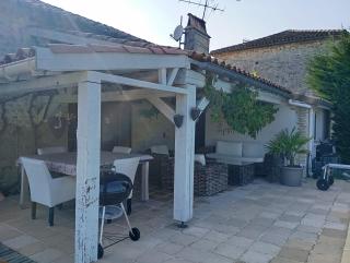 Jolie maison en pierre - 7
