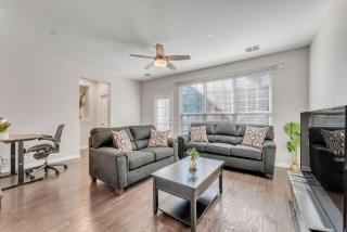 Spacious 4-bedroom house with AC and WiFi in amazing Entire home in Irving, Texas - Irving - 9