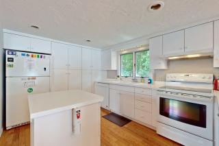 Ohana Lake House - 2