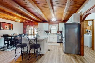 Waterfront Views! Countryside Cabin in Clermont - 1