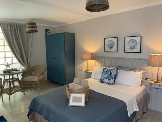 ThePoolhouse Artemida - 8