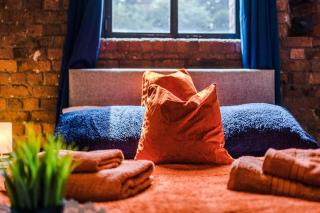 Stylish Apartment, Pool Table, Sleep 6, Central Location - Liverpool - 3