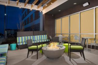 Home2 Suites by Hilton Denver International Airport - 2