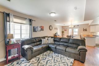 Inviting Cheyenne Townhome ~ 4 Mi to Downtown - 7