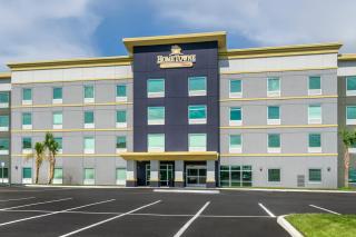 HomeTowne Studios by Red Roof Tampa - Airport - Tampa - 8