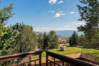 Premier Ski In, Ski Out 2 Bedroom Colorado Vacation Rental Steps From The Ski Slopes With Hot Tub And Pool - 6