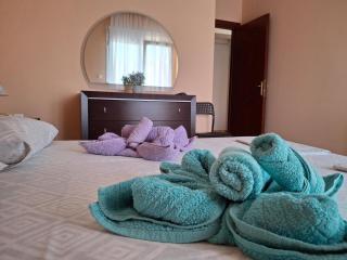 Aurora - Close to Macedonia Airport - 9