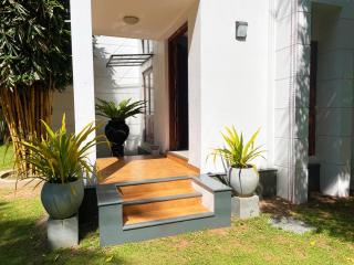 Cenreeza Airport Villa - Negombo - 1
