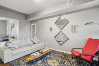 Pet&Baby Friendly 2BR w- in-unit Laundry WIFI - Indianápolis - 0