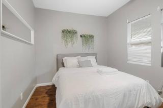 Pet&Baby Friendly 2BR w- in-unit Laundry WIFI - Indianápolis - 7