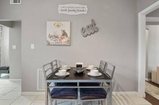 Pet&Baby Friendly 2BR w- in-unit Laundry WIFI - Indianápolis - 5