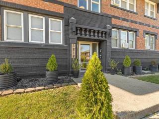 Pet&Baby Friendly 2BR w- in-unit Laundry WIFI - Indianápolis - 3