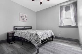 Comfortable 5BR 2BA near the falls - 1