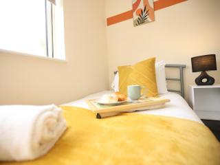 Redland Park By N And N Stays Ltd, Offer for Long Stays, Perfect for Contractors & Workers, Free Parking - Bath - 6