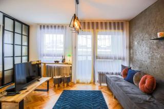 Yellow Studio Apartment - Pristina - 0