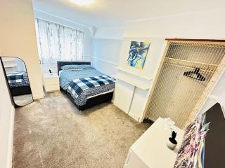Dream Escape Retreats! - Bristol - 2