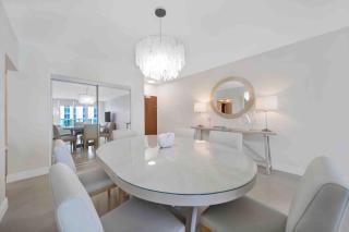 Luxe Hollywood Beachfront Condo - Hollywood - 5