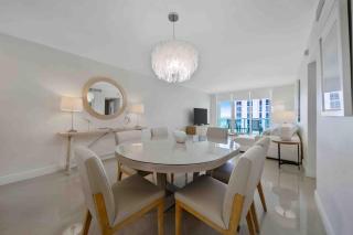 Luxe Hollywood Beachfront Condo - Hollywood - 4