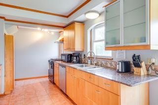 Pet-Friendly New Berlin Retreat w/ Patio & Yard! - 8