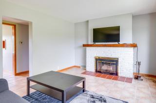 Pet-Friendly New Berlin Retreat w/ Patio & Yard! - 6