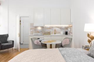 Klidný a stylový apartmán u Václavského náměstí - Prague - 6