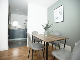 Catrine, Fantastic location, Great for contractors & workers, free private parking - Cardiff - 5