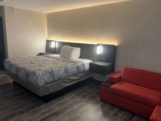 Motel 6 Tulsa, OK Airport - 6