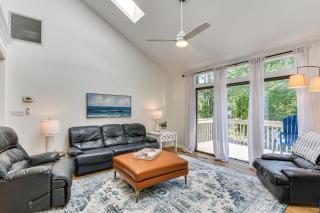 Keowee Key Condo with Lake Access and Community Pools! - 7