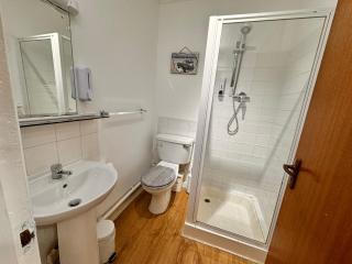 High Trees Guest House Gatwick - Horley - 4