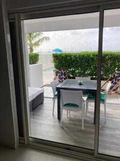 Appartement PIEDS DANS L'EAU VUE MER ACCES PLAGE ET PISCINE - - 2