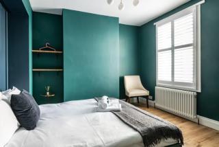 Four Bedroom House By Brookland Stays Serviced Accommodation Short Lets Brighton & Hove With Free WiFi - Brighton & Hove - 8