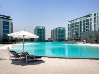 Spacious 1 BR Lagoon - Dubai - 2