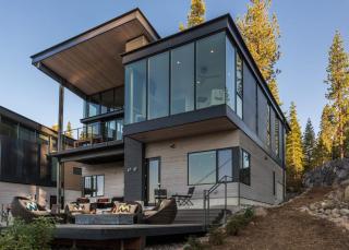 Modern Ski In-Out Home, Mid-Mountain - Truckee - 3