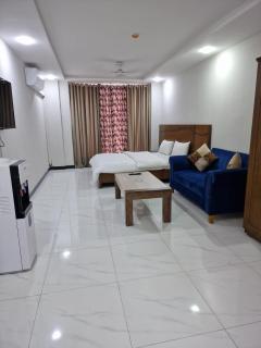 Furnished Rooms & apartments - 4