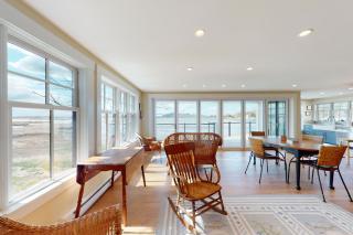 Robbins Island Retreat - Essex - 4