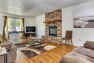 Indianapolis Home with Fire Pit and On-Site Fishing! - Indianápolis - 0