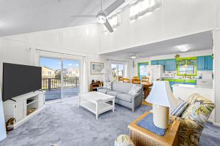Outer Banks Beachfront Bungalow - Nags Head - 6