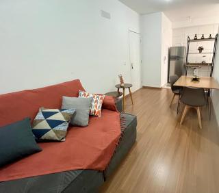 Apartamento para até 6 em condomínio com piscina - Barretos - 0