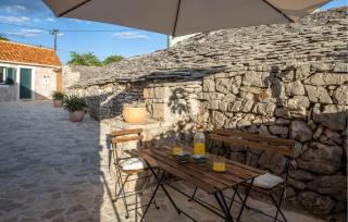 Cozy Home In Primosten With Wifi - Primošten - 2