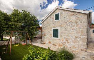 Cozy Home In Primosten With Wifi - Primošten - 1