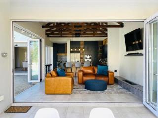 Villa 206 Clarens Golf Estate - 9