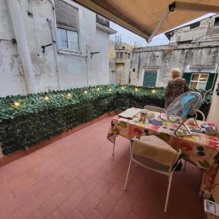 Santa Chiara Attic , 4 floor no Elevator - Naples - 9
