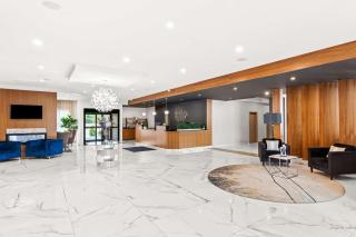 Best Western Plus Montreal East - 3
