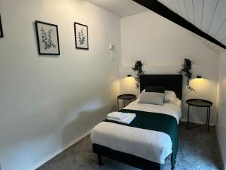 7 Person home With HOT TUB - 2