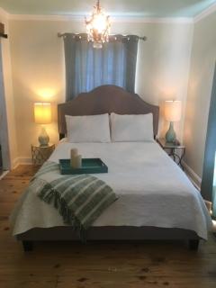 Boho South Bungalow - Savannah - 9