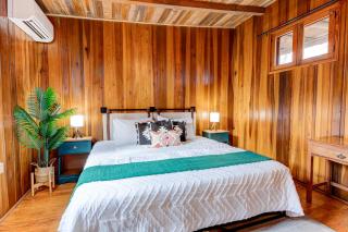The Furry Lodge Suite #1 - Waynesville - 3