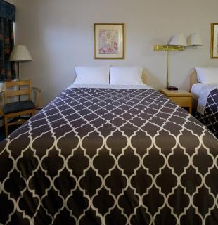 Perfect Inns & Suites - 1