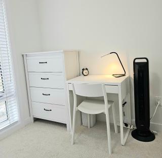 PINE Private Room with 2-Shared Bathrooms in Toronto, ON, Canada - Toronto - 8